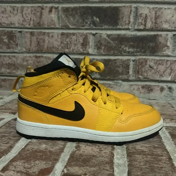 Kids preschool Jordan 1 mid University Gold size 2y - Picture 2 of 13